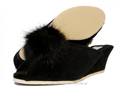 61-Puszek-czbz czarne kapcie eleganckie pantofle papucie dziewczęce damskie z puszkiem BISBUT  35-40